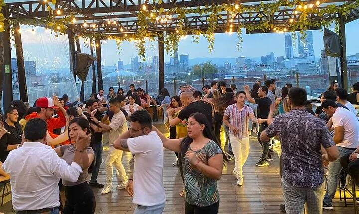Full CDMX Experience | Prepare Your Own Tequila, Eat Tacos & Take a Dance Class
