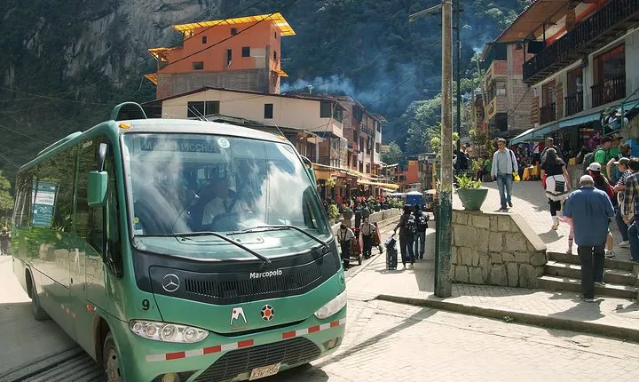 Bus to the entrance of Machu Picchu