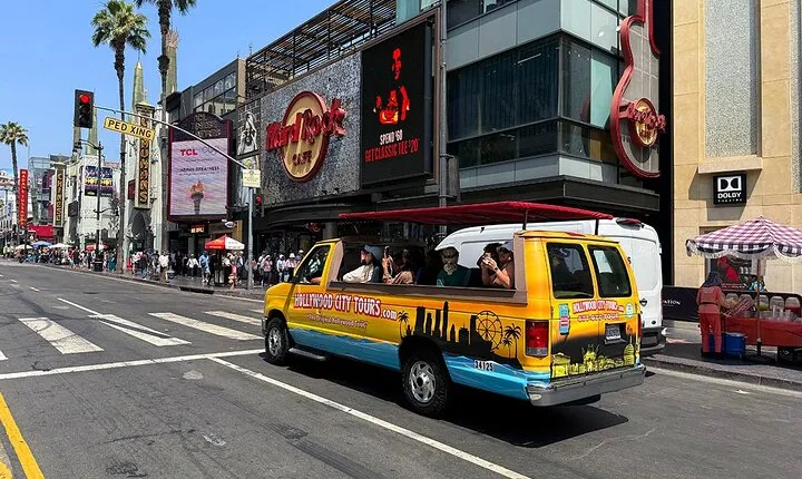 Private Hollywood and Celebrity Homes Bus Tour