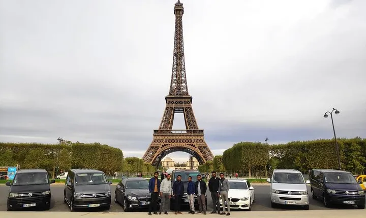 Private Paris City Tour with Minivan