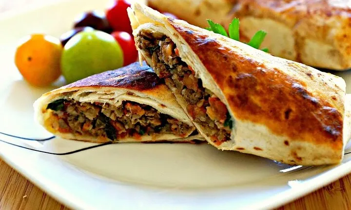 Cairo Food Tour: Shawerma, Falafel, Egyptian Tea, & Coffee