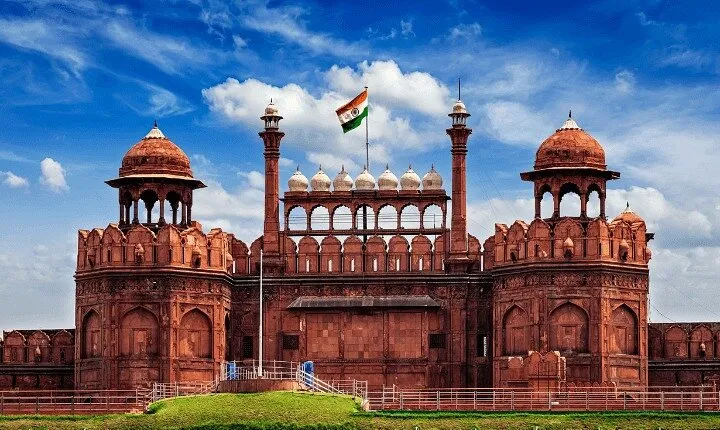 Private Old and New Delhi Tour with Entrances