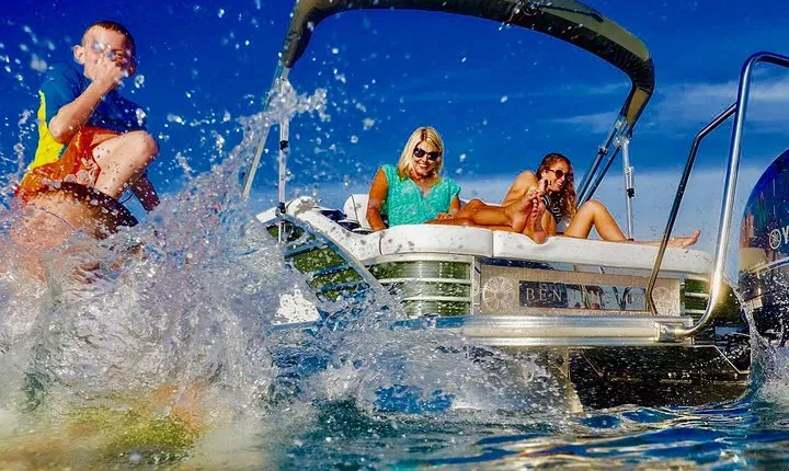 Crab Island: Pontoon Boat Rentals