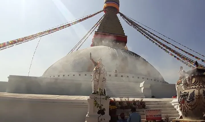 Half day hiking to Swayambhunath Stupa