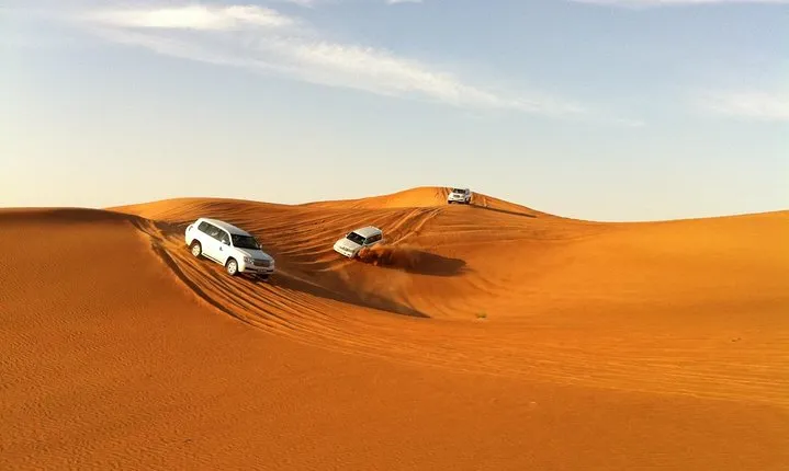 Morning Desert Safari Dubai with extreme Dune Bashing