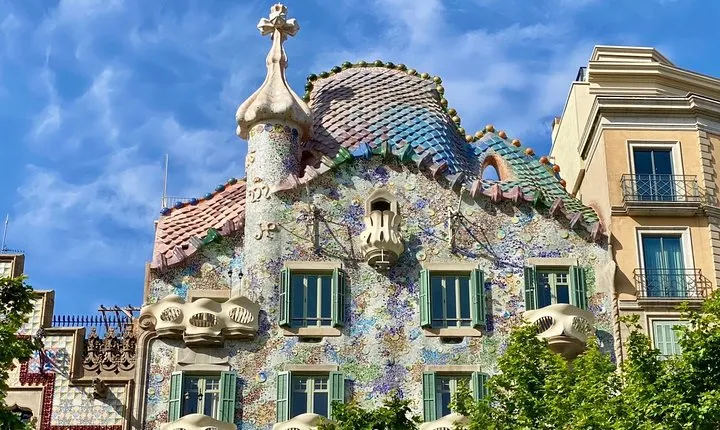 Gaudí and Barcelona Legends - Private Tour