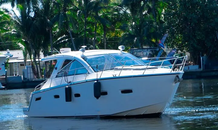 40' Sealine Cruise with Captain and Stew