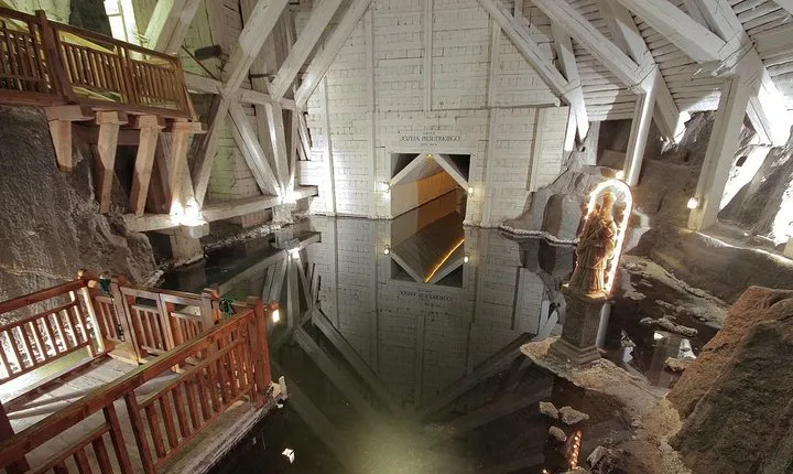 Krakow and Wieliczka Small Group Tour from Lodz with Lunch