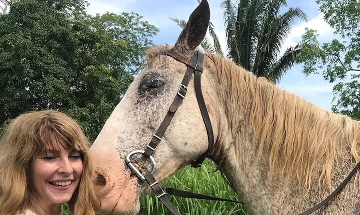 Xunantunich horseback riding tour