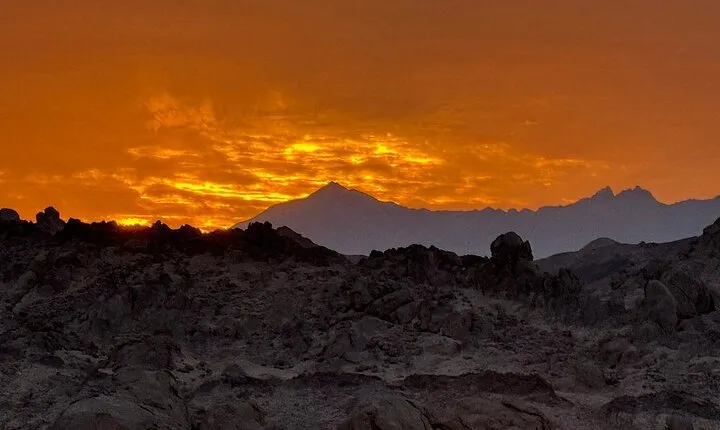 Hurghada Desert Stargazing, Camel Ride, Dinner & Jeep Safari