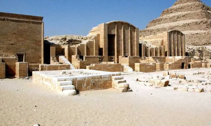 Cairo Day Tour to Memphis Sakkara & Dahshur Pyramids