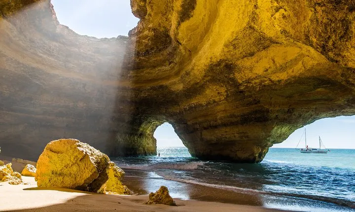 Private Tour Algarve From Lisbon To Portimão and Lagos