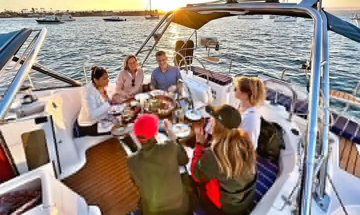 Private Luxurious Sailing Cruise in San Diego Bay