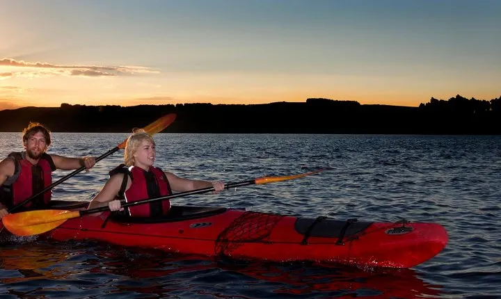 Lake Rotoiti Evening Kayak Tour including Hot Springs, Glowworm Caves and BBQ Dinner