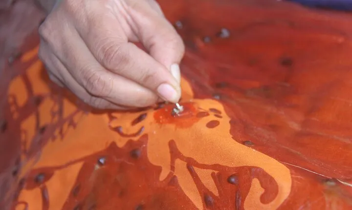 Interactive Batik Workshop and Lessons in Sri Lanka