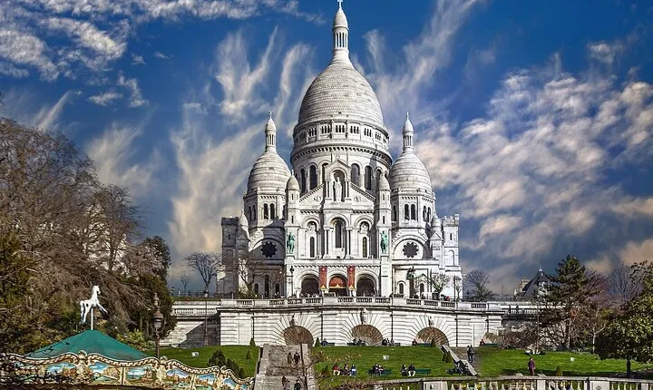 Montmartre Uncovered By A Parisian Guide