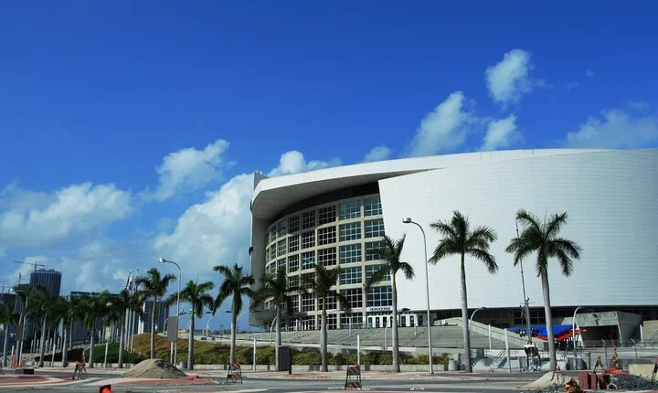 Miami Beaches Self-Guided Driving Audio Tour