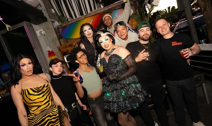 Drag Bar Crawl with Drink in Los Angeles