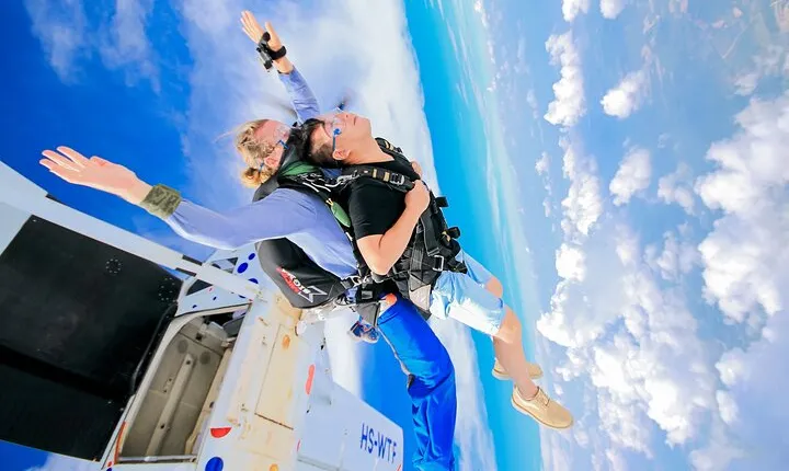 First Jump Tandem Skydive Pattaya Include Pickup Transfer