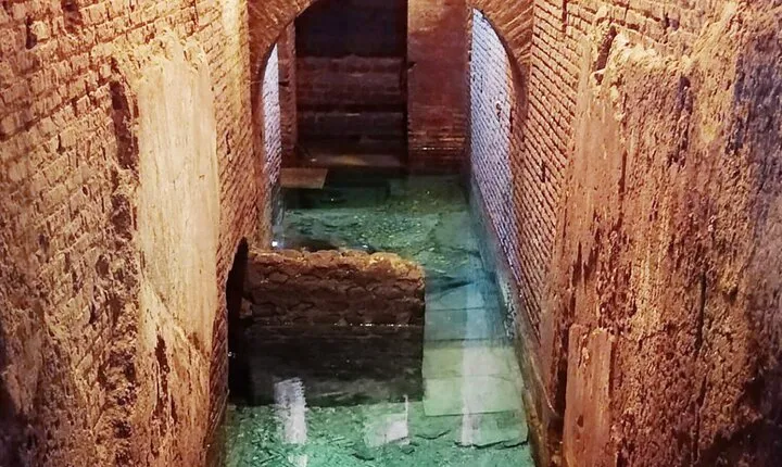 Trevi Fountain and Pantheon Guided Tours max 12 person