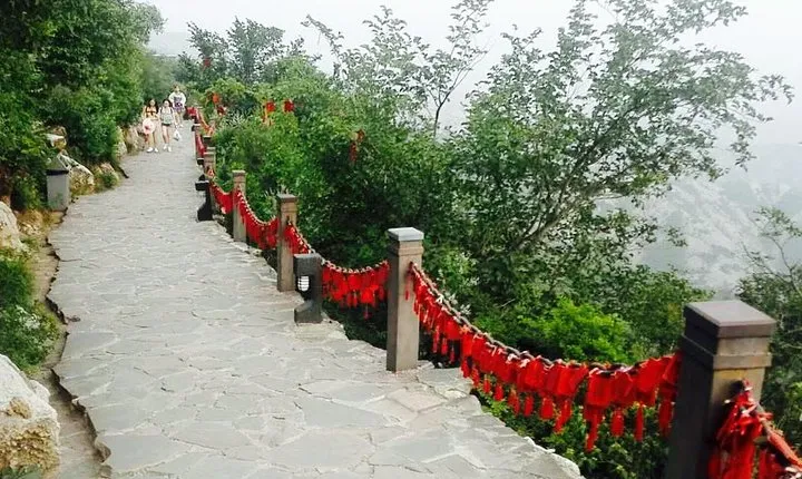 Lock Your Love on Simatai Great Wall with Gubei Water Town Visit and Cable Car Ride
