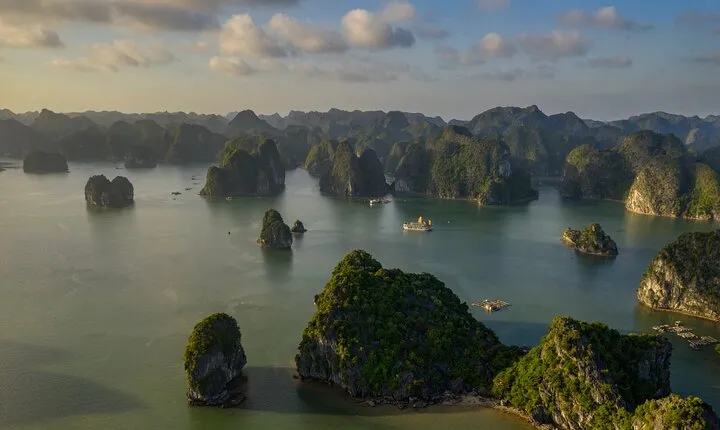 5 Days in North Vietnam Explore the beauty of Ninh Binh, Halong