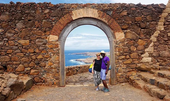 Like Locals: Praia and Cidade Velha Tour + Local Pontxi Tasting