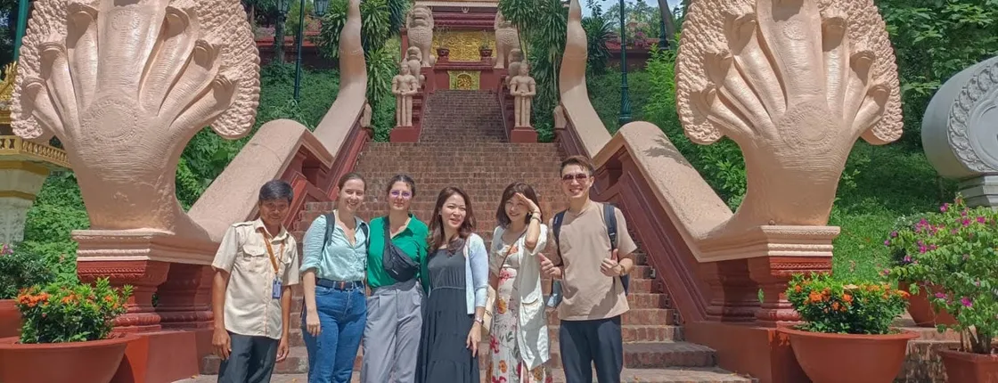 Guided historical tour of Phnom Penh with transportation