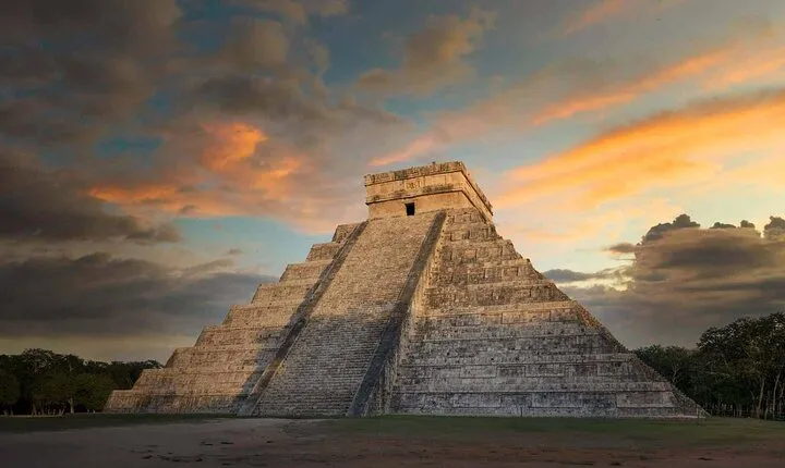 Chichén Itzá and the Enchantment of the Magical Towns in Merida Tour