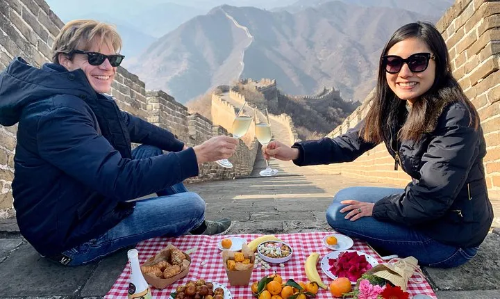 Private Day Trip to the Huanghuacheng Wild Great Wall with Picnic