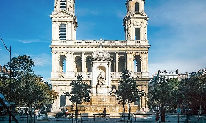 Saint Germain des Prés: A Self-Guided Audio Tour