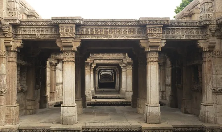UNESCO World Heritage Site of Patan & Dholavira Tour