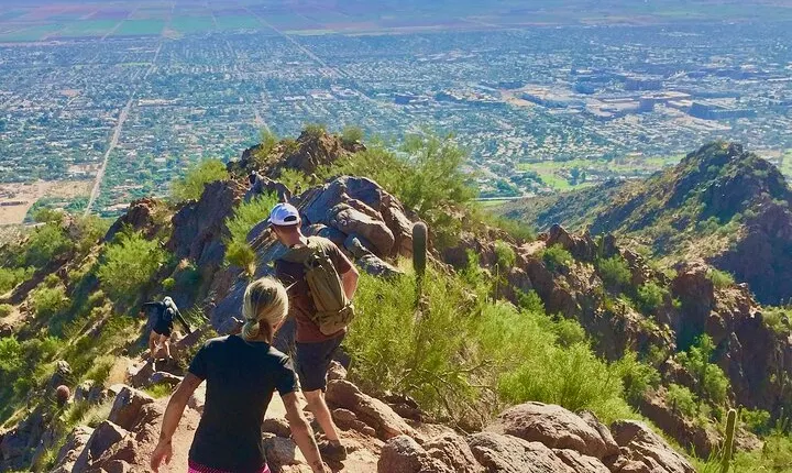 Epic Camelback Mountain Guided Hiking Adventure in Phoenix, Arizona