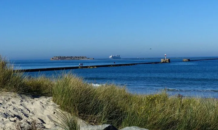 Cherbourg Like a Local: Customized Private Tour