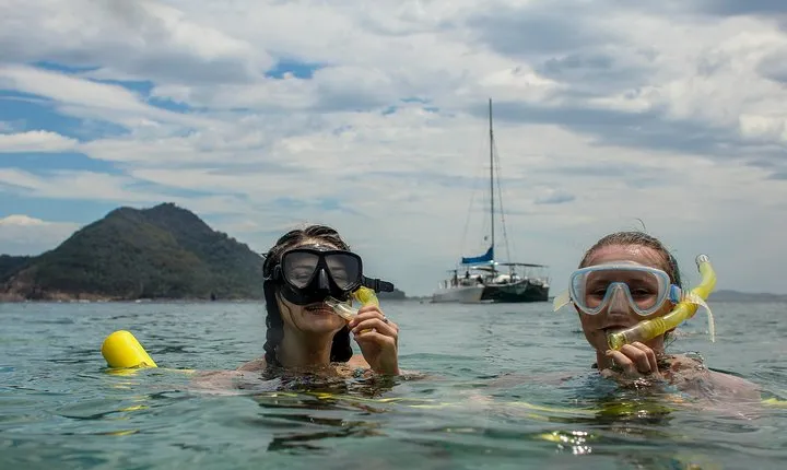 Marine Discovery + Snorkeling Cruise - Port Stephens