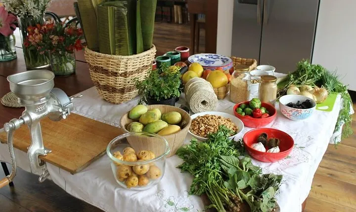 Tropical Abundance: Interactive Cooking Class in Bogota