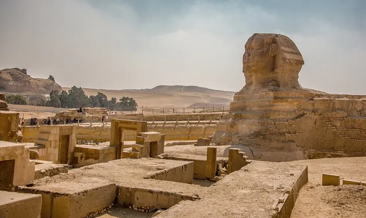 Cairo VIP Private Pyramids & Sphinx Tour