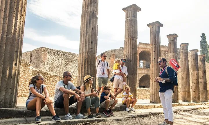 Skip-the-Line Pompeii Guided Tour from Sorrento