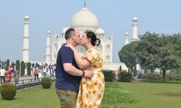 Sunrise Taj Mahal Tour from Delhi-skip the line-All Inclusive