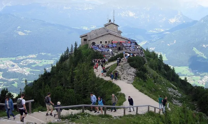 Private Eagles Nest Tour from Salzburg with tour ending in Munich