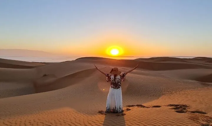 Wahiba Sands Desert and Wadi Hawar Private Tour