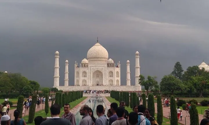 Taj Mahal Private Tour from Delhi