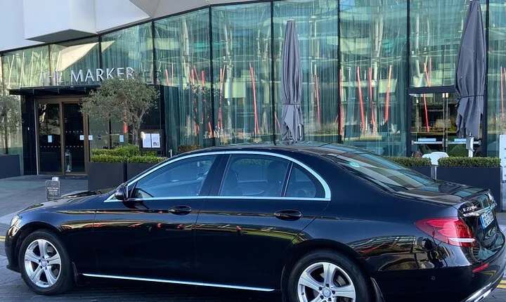 Dublin Highlights and Malahide Castle by car