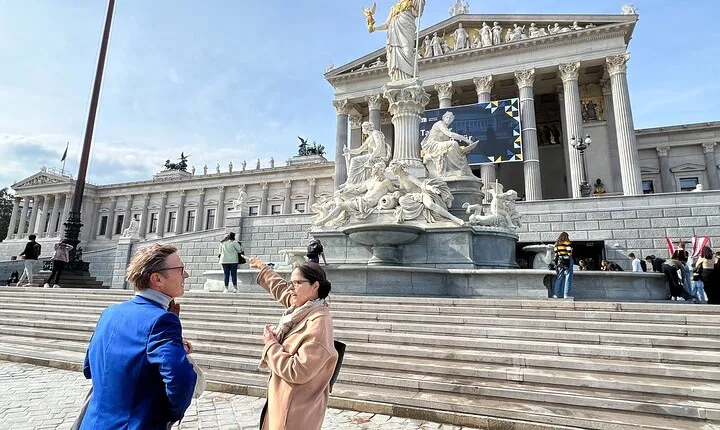 Highlights of Vienna: Private Walking Tour with Cathedral Tower