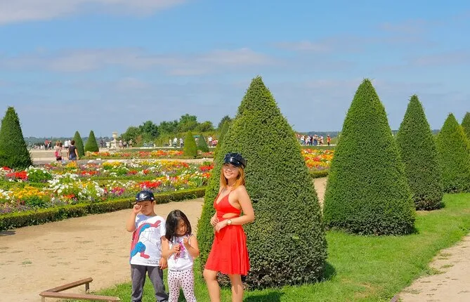 Full-day Tour in Versailles from Paris