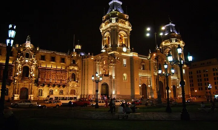 Private Night Tour in Lima and Miraflores