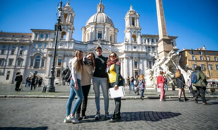 Private Walking Tour of Rome City Center Highlights including Pantheon & Trevi