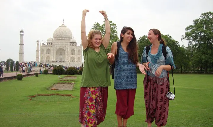 5 Days 4 Night Amazing Golden Triangle Delhi Agra Jaipur Tour