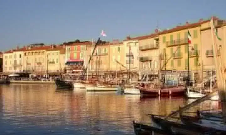 Full-Day Small-Group St Tropez and Port Grimaud from Nice
