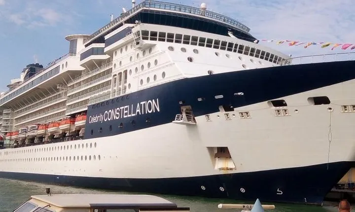 Transfer Celebrity Constellation Ravenna cruise terminal to Marco Polo airport